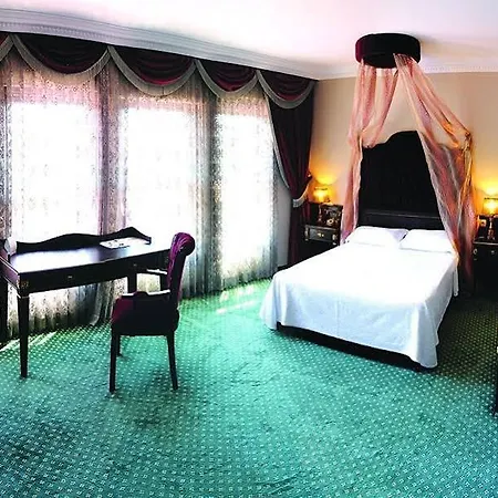 Chatto Hotel 3*